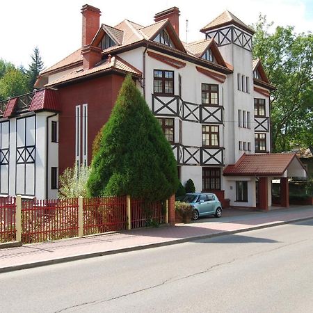 Hotel FAMILIJNY Ośrodek Wypoczynkowo - Rehabilitacyjny Krynica Zdrój Exterior foto