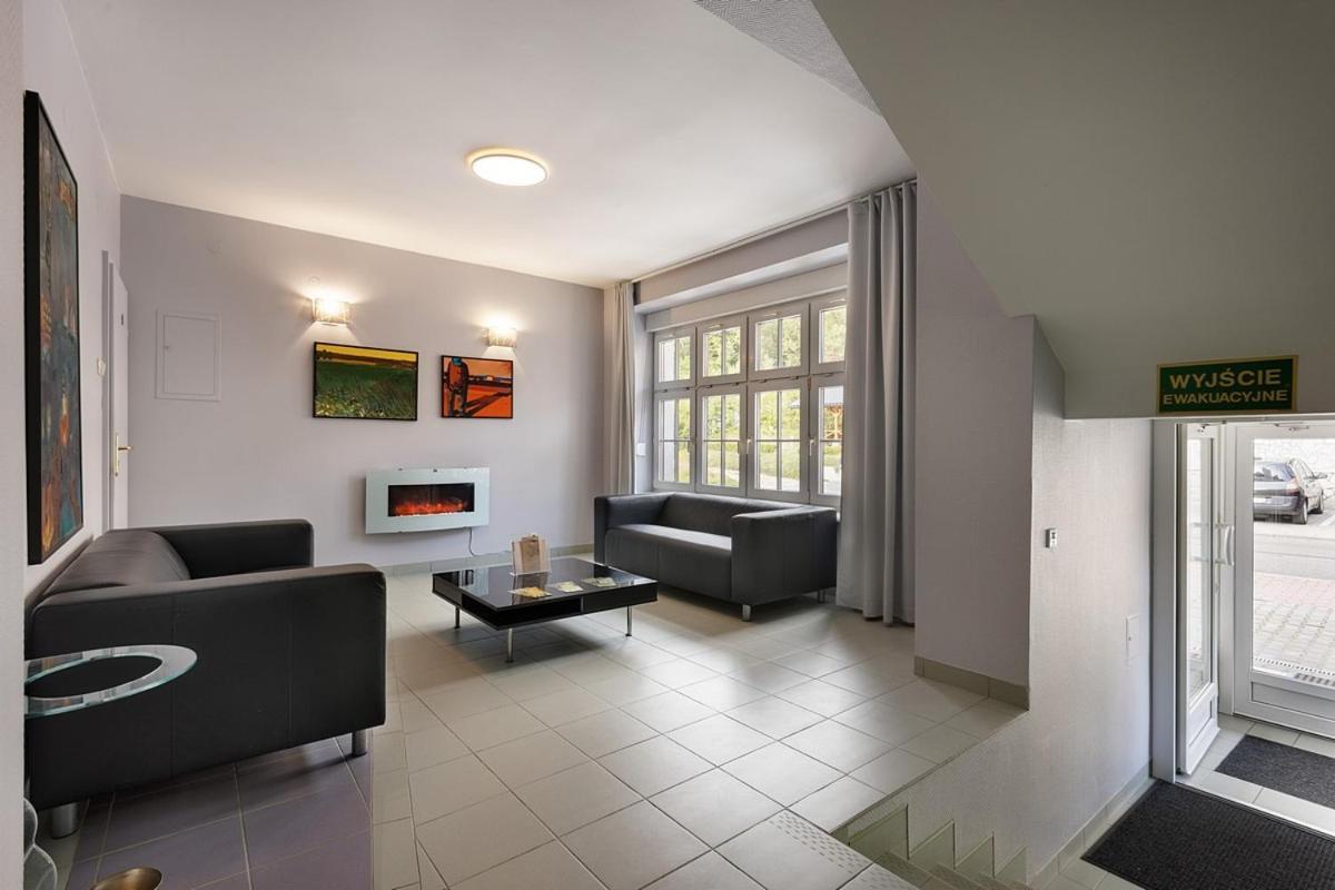 Hotel FAMILIJNY Ośrodek Wypoczynkowo - Rehabilitacyjny Krynica Zdrój Exterior foto