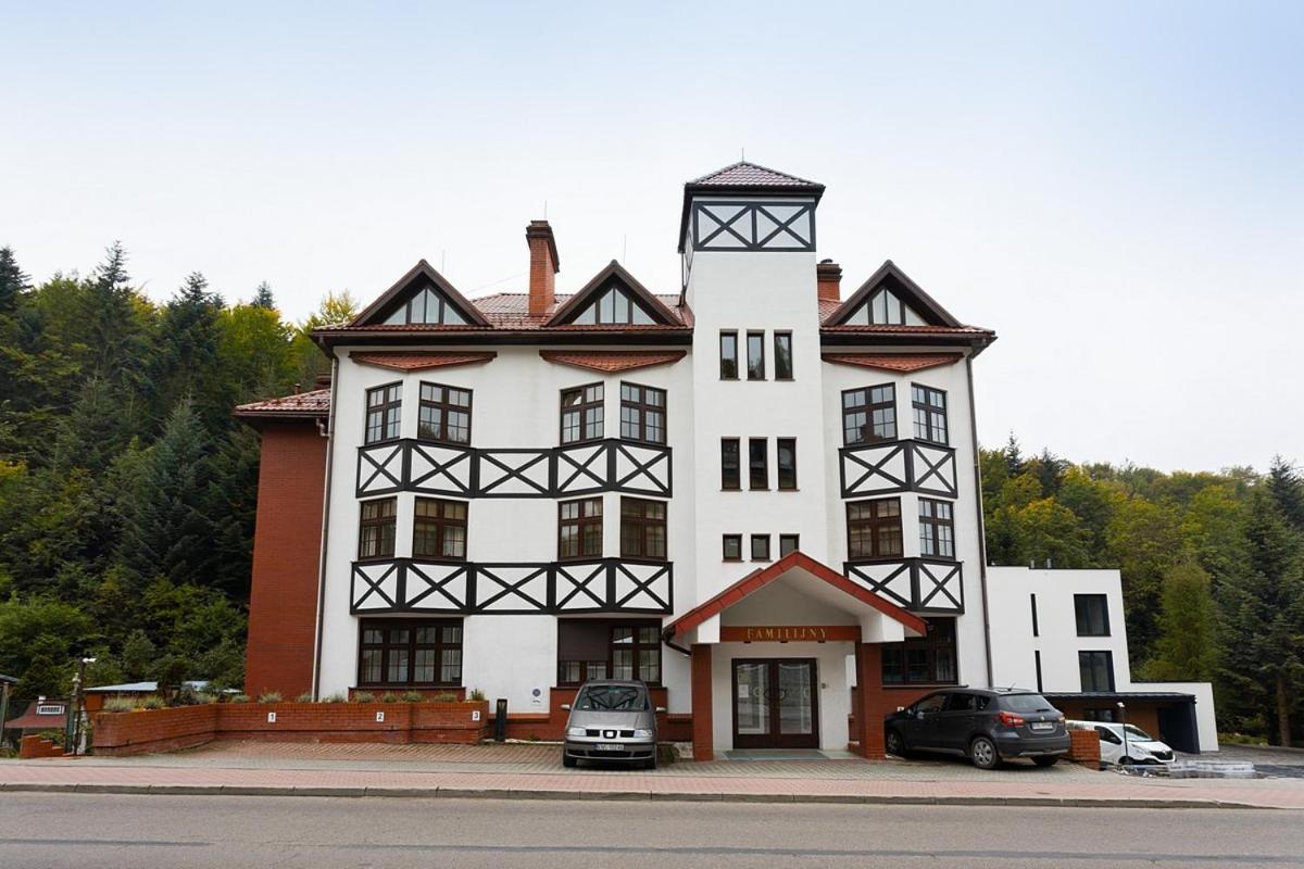 Hotel FAMILIJNY Ośrodek Wypoczynkowo - Rehabilitacyjny Krynica Zdrój Exterior foto