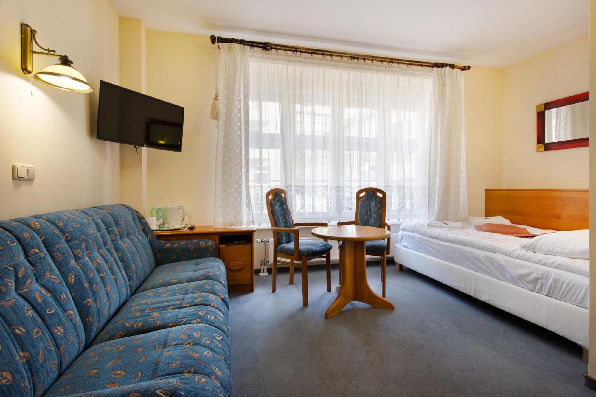 Hotel FAMILIJNY Ośrodek Wypoczynkowo - Rehabilitacyjny Krynica Zdrój Exterior foto