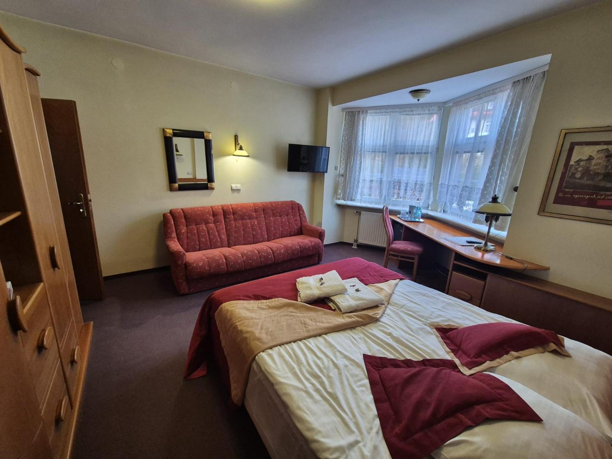 Hotel FAMILIJNY Ośrodek Wypoczynkowo - Rehabilitacyjny Krynica Zdrój Exterior foto
