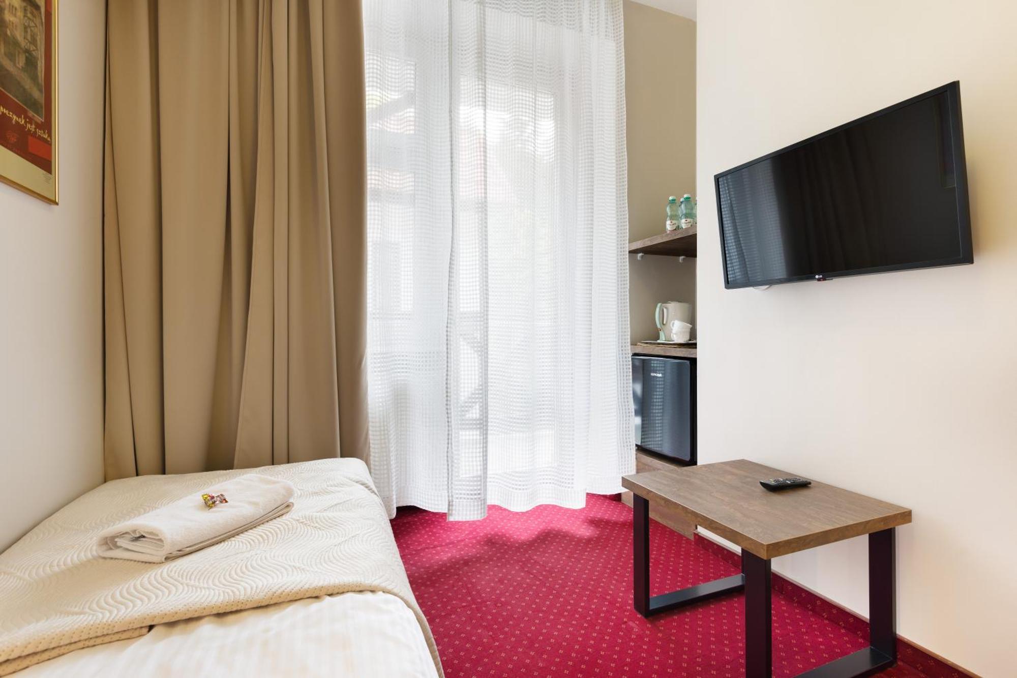 Hotel FAMILIJNY Ośrodek Wypoczynkowo - Rehabilitacyjny Krynica Zdrój Exterior foto